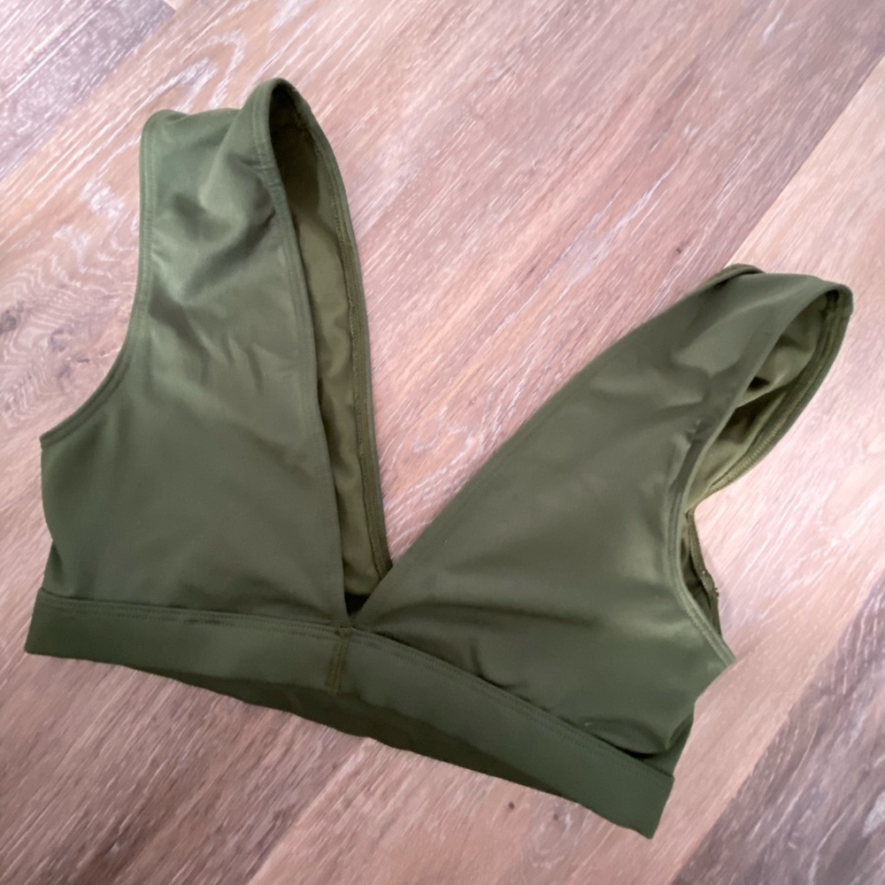 VS- olive green sports bra